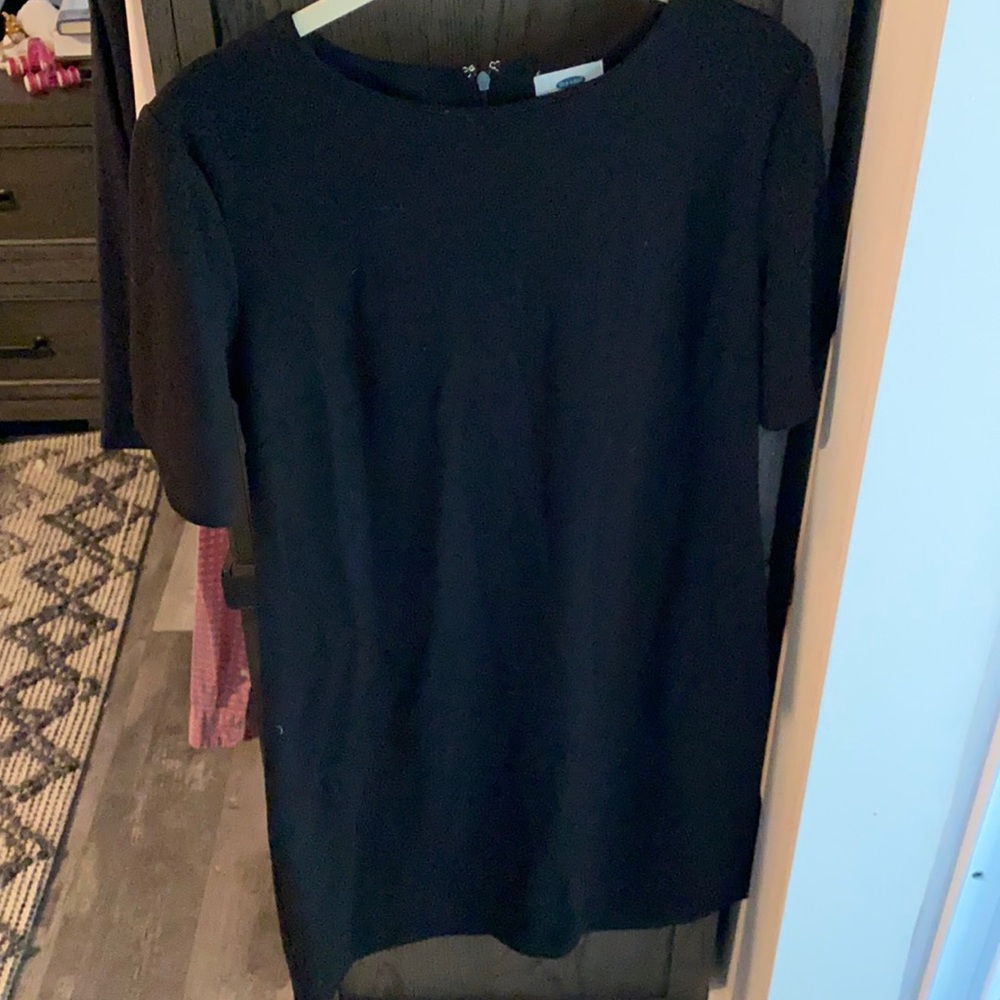 Short sleeve black above the knee dress